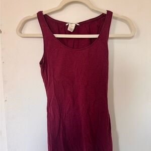 Women's Sleeveless Burgundy Top
